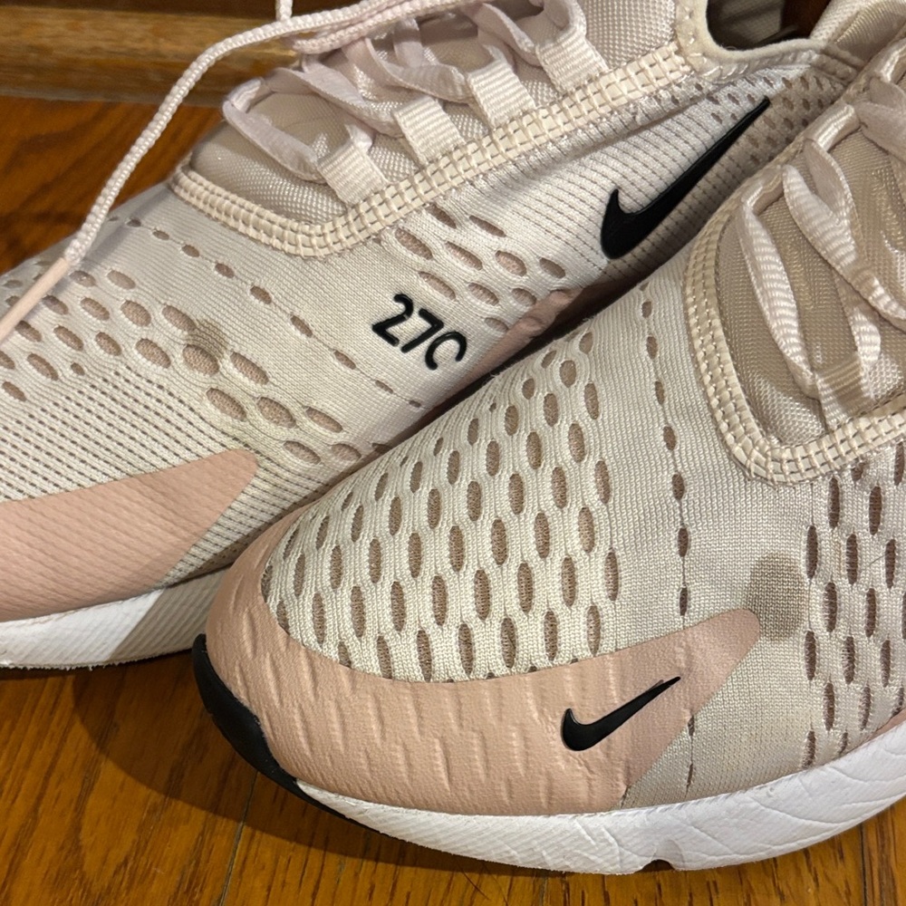 Nike Women's Sneakers in Cream and Pink - Picture 4 of 4